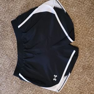 Black and white Under Armour shorts